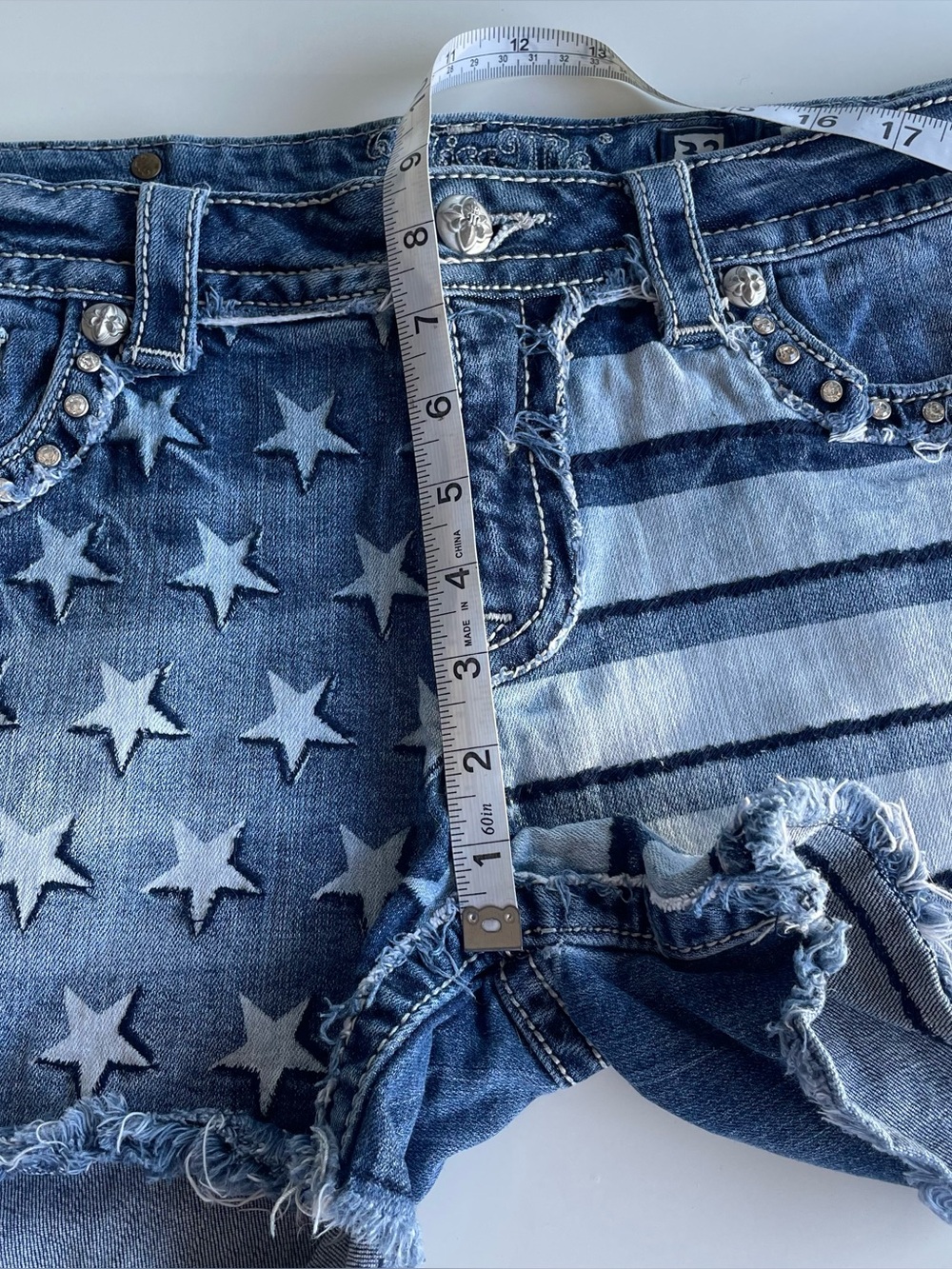 Miss Me American Flag Denim Shorts Size 32 Studded Distressed Y2K Patriotic Fest - Picture 5 of 6